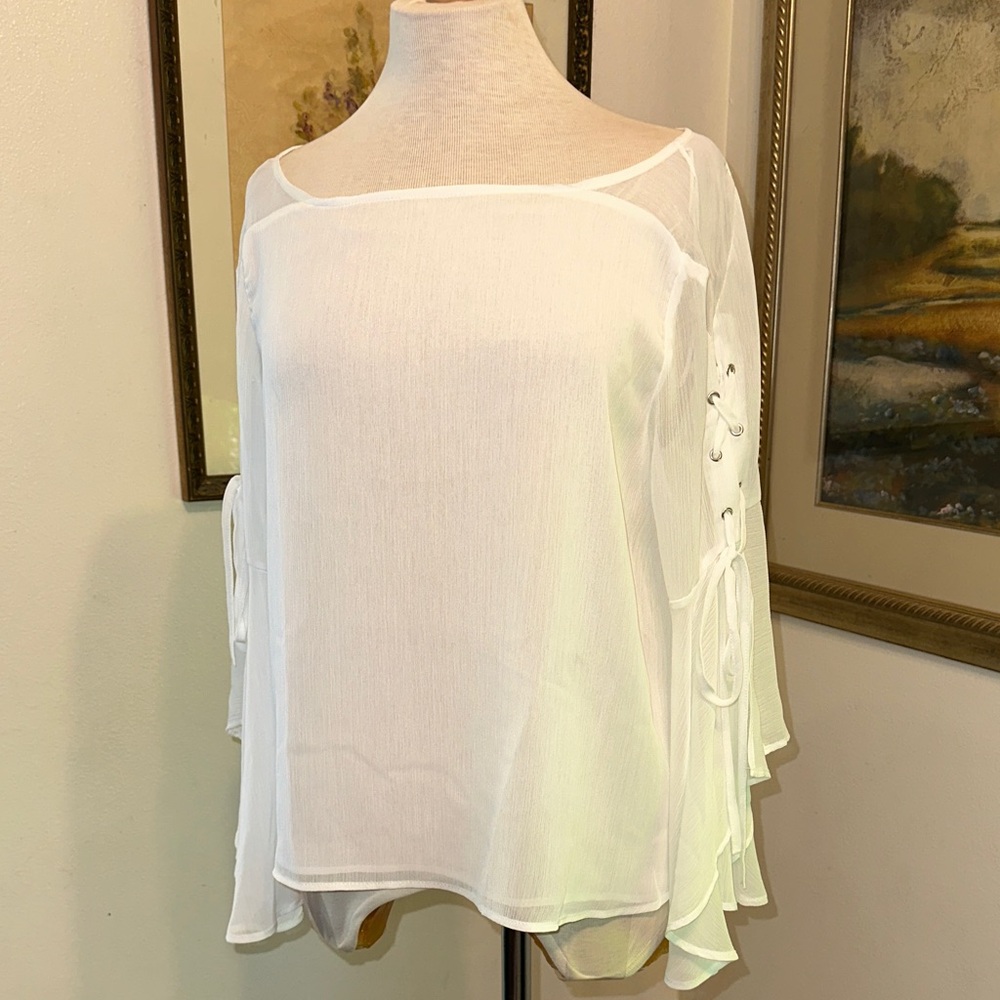 NWT TOPSHOP  White Lace-Up Sleeve Flowy Chiffon Women’s Top Size 8